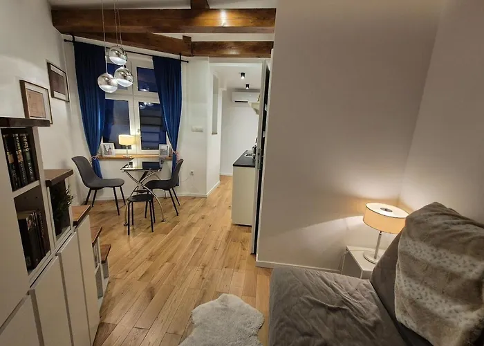 The Hidden Echo Kazimierz