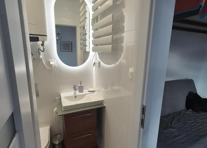 The Hidden Echo Kazimierz