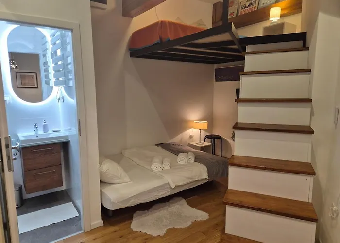 The Hidden Echo Kazimierz كراكوفيا